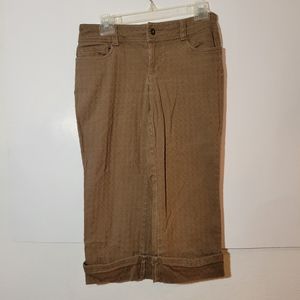 Womens Bandolino stretch capri light brown size 4